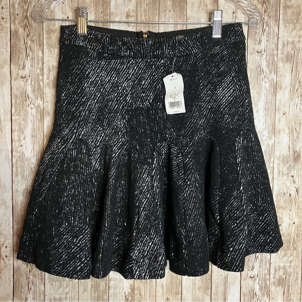NWT Black and White Cotton Blend Circle Skirt by Banana Republic Size 0
